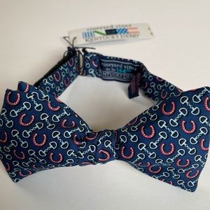 Vineyard Vines Kentucky Derby silk bow tie